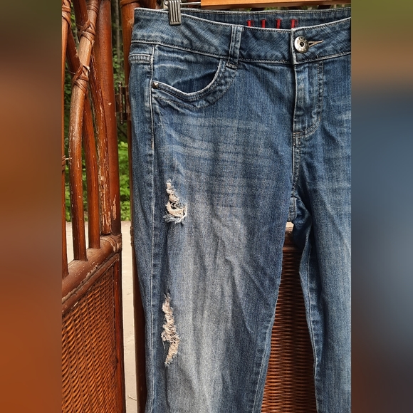🍀3/15 Cropped Distressed Elle Blue Jeans - Picture 2 of 7